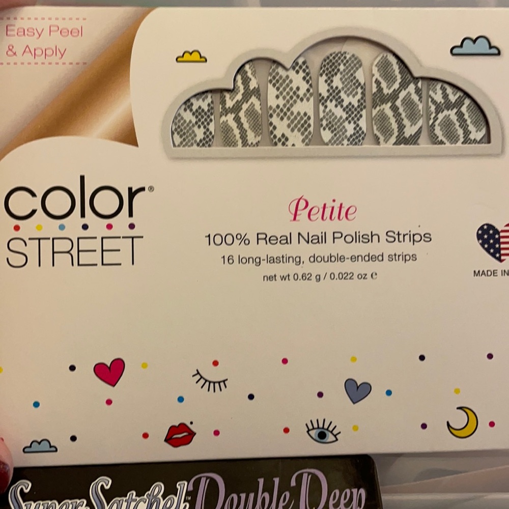 *Goodnight Hiss (Petite,) Retired Color Street*